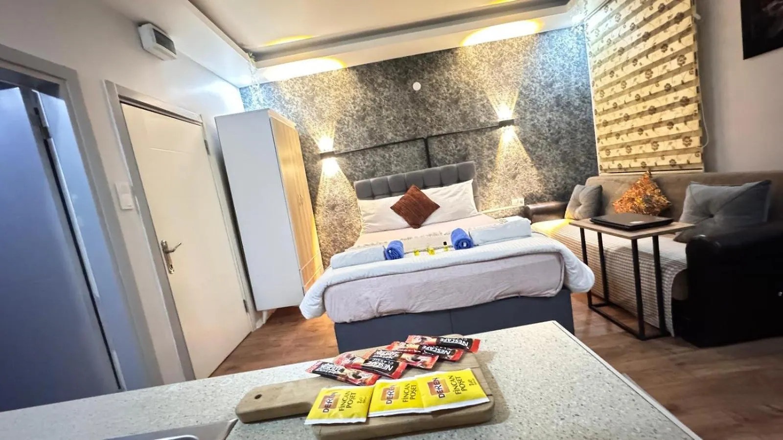 Taksim Gold Suit Istanbul Turcia
